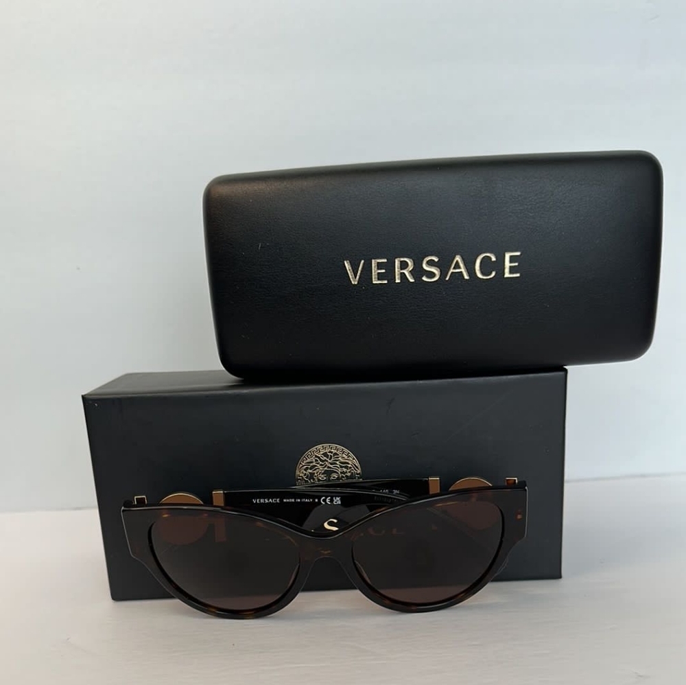 - New Authentic Versaceversace Acetate Sunglasses - image 6